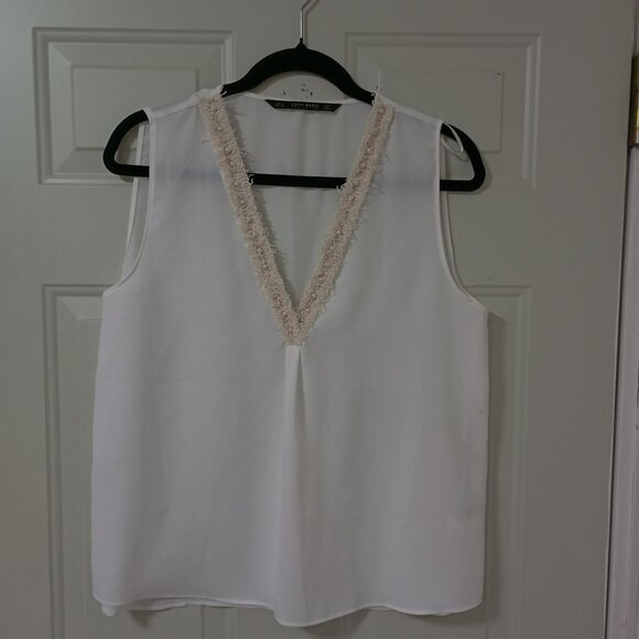 Zara Basic Collection White V-Neck Sleeveless Top With Fringe Trim Size L - Picture 1 of 8